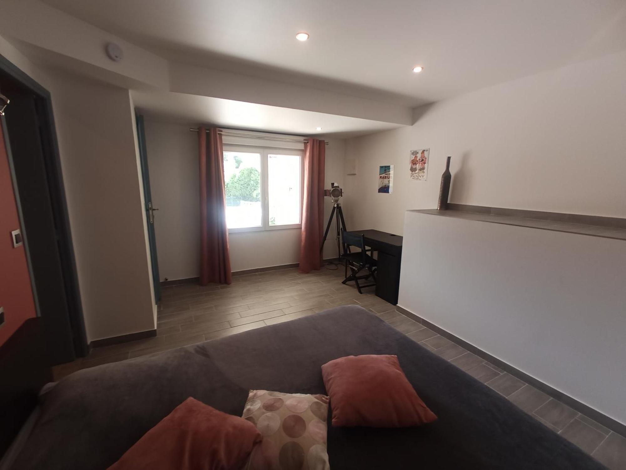 Sur Les Pas De Pagnol Bed & Breakfast Aubagne Phòng bức ảnh