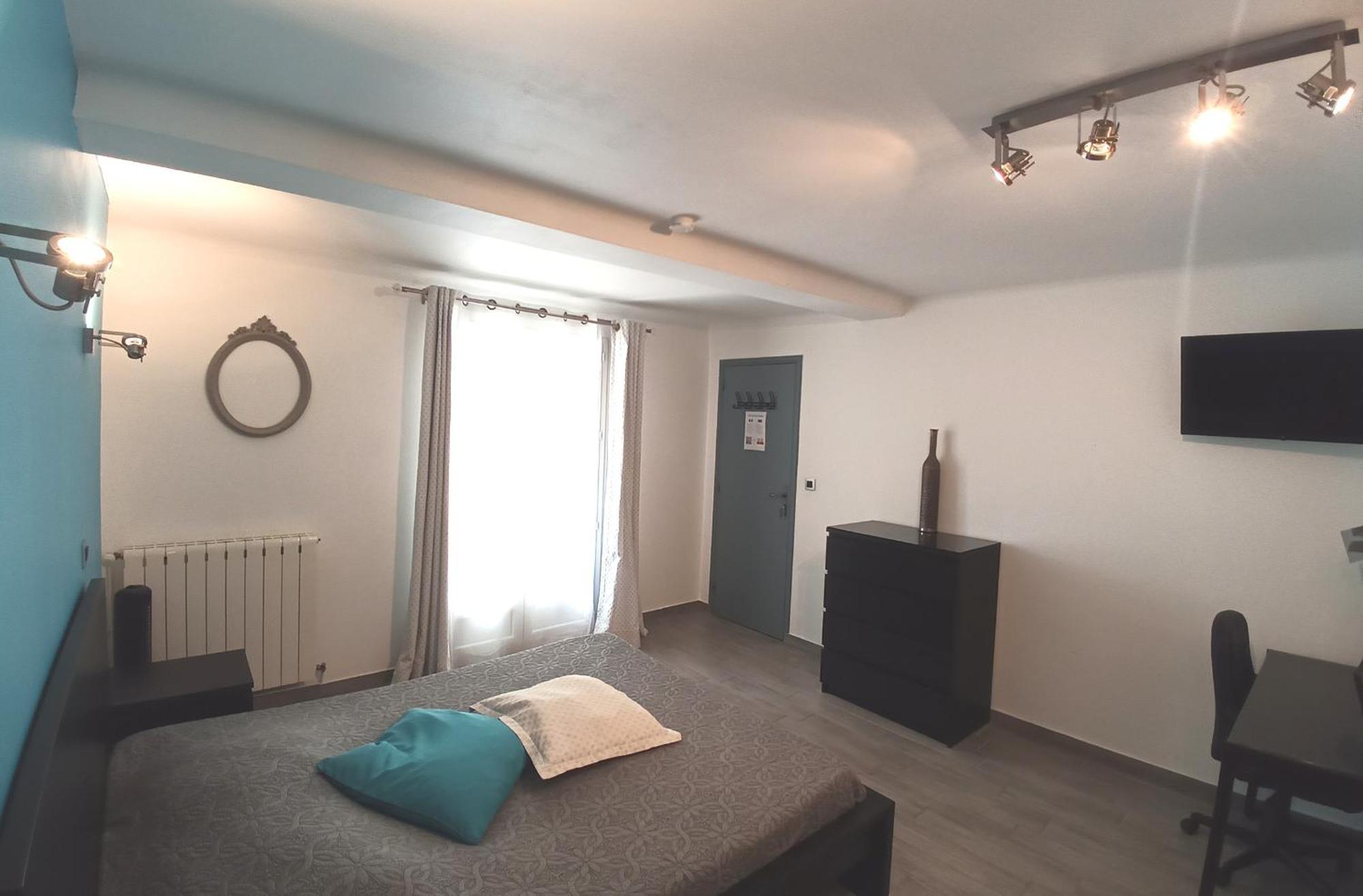 Sur Les Pas De Pagnol Bed & Breakfast Aubagne Phòng bức ảnh